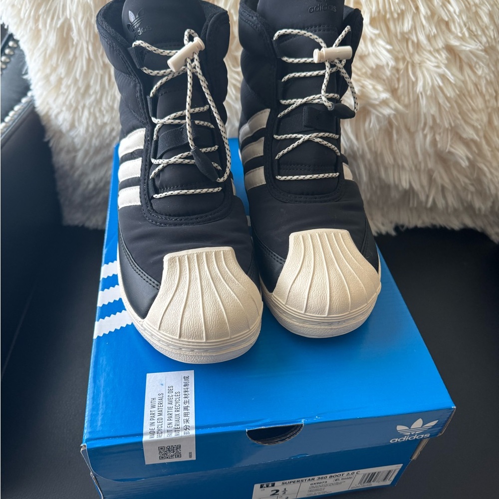 Boys Adidas Superstar Boot - Size 2.5